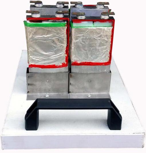 DYDC-79动力蓄电池组(解剖)